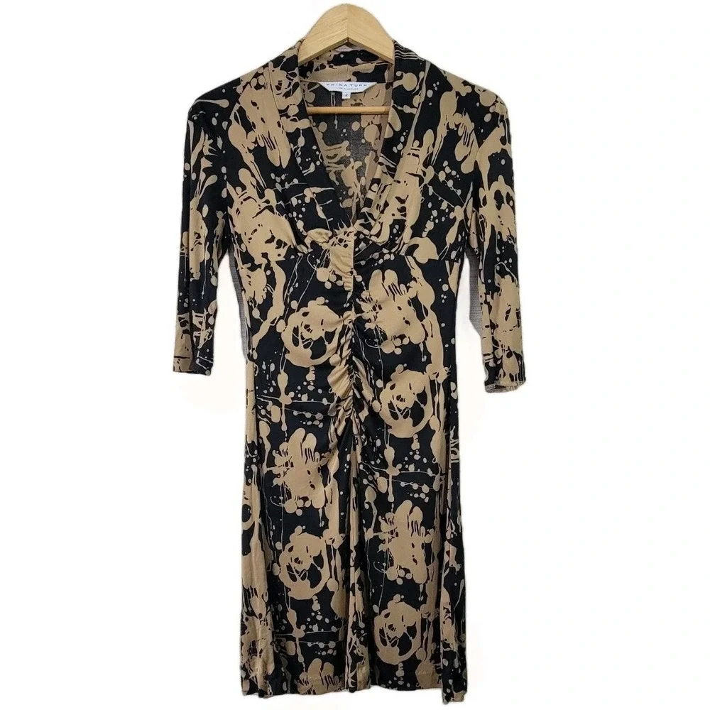 Trina Turk 100% Silk Dress Size 2 Black Tan Abstract Print Ruched Front Midi USA